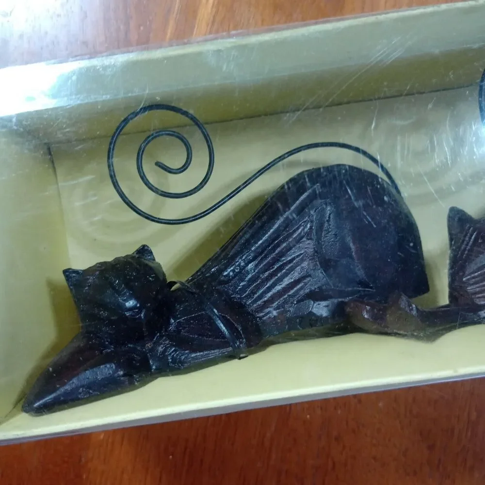 Pier 1 Wood Carved Cat Kitten Photo Holder Note Card Recipe Wire Tail Set of‎ 3